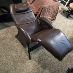 Andrew LeBlanc Zero Gravity Recliner