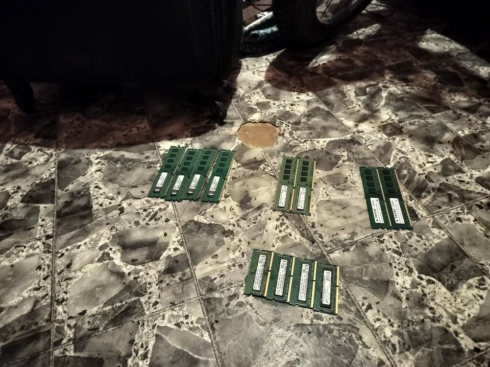 Ram Storage for Desktop/Laptop Computers (Read Description)