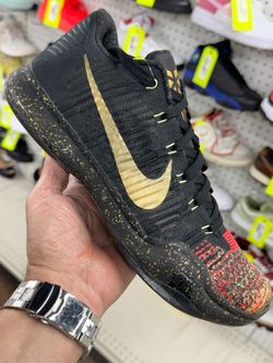 NIKE KOBE 10 ELITE LOW SNEAKERS SIZE 11 USED