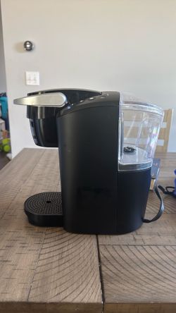 Keurig Single-Serve Coffee Maker – Fully Working – Compact Size