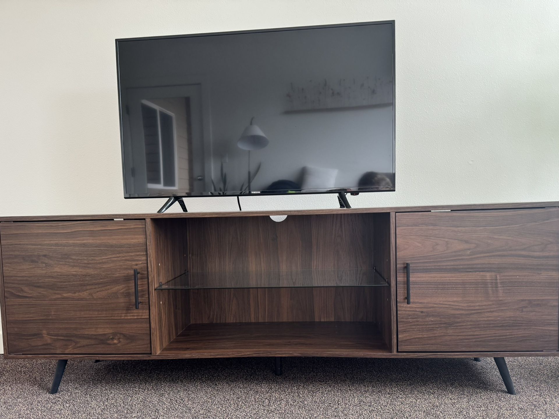 Samsung 43in TV