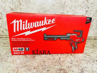 Milwaukee M12 Cordless Caulk And Adhesive Caulking Gun