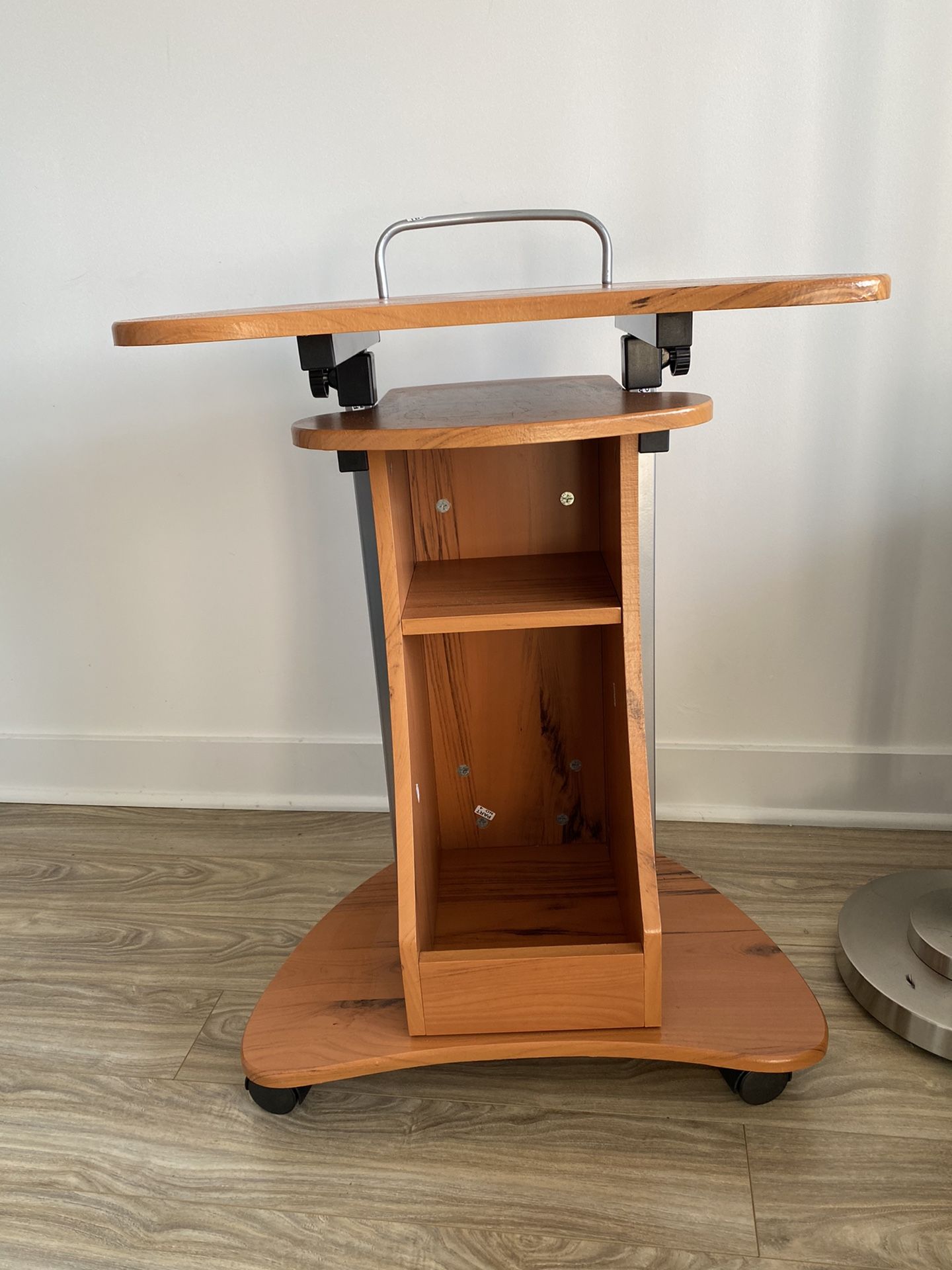 Standing Desk - Adjustable Height