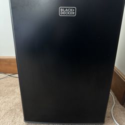 Black+Decker Mini Fridge