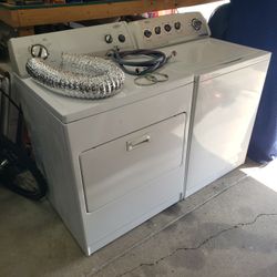 SET WASHER AND DRYER WHIRLPOOL (EXCELLENT CONDITION)