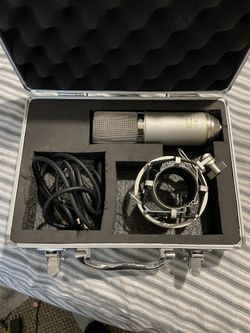 MXL67G Microphone And Misc. Pieces 
