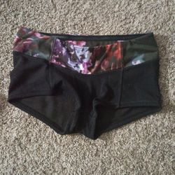 Yoga shorts