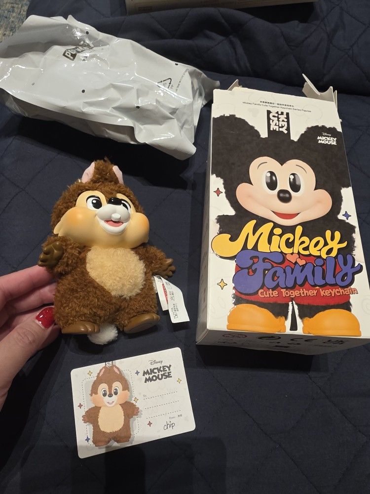 Mickey Family Cute Together Keychain Series Figures CHIP