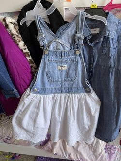 Dresses / Sweaters 4T & 5T Size
