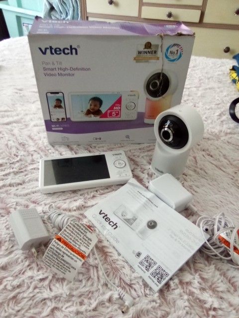 VTech Pan And Tilt Smart High Definition Video Monitor