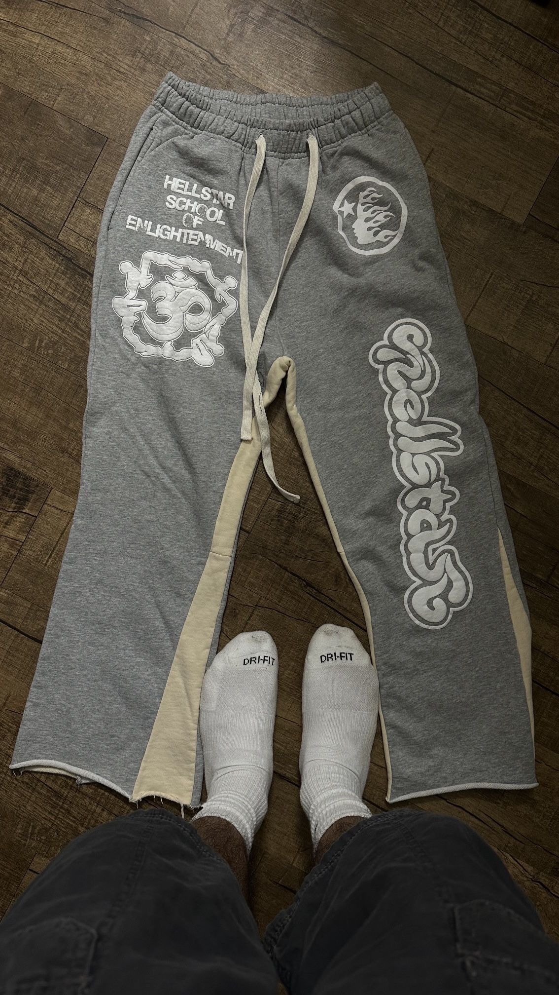 HELLSTAR FLARE SWEATPANTS SCHOOL OF ENLIGHTENMENT "GREY"