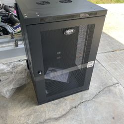 Tripp Lite Smartrack 18u Wall Mount Rack Model#SRW18USDP retail$900