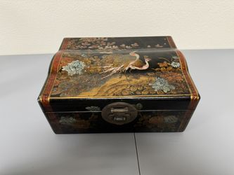 Decorative Old Chinese Wine Box Approx 100 years old Material: leather and elm wood