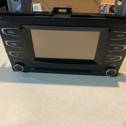 2014 - 2019 Toyota Highlander OEM AM FM Single CD Touch Screen Bluetooth Radio