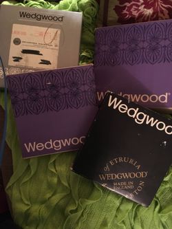 Collectible WEDGEWOOD Plates by Vickers