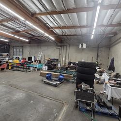 BIG multi family garage sale 04/03-04/06