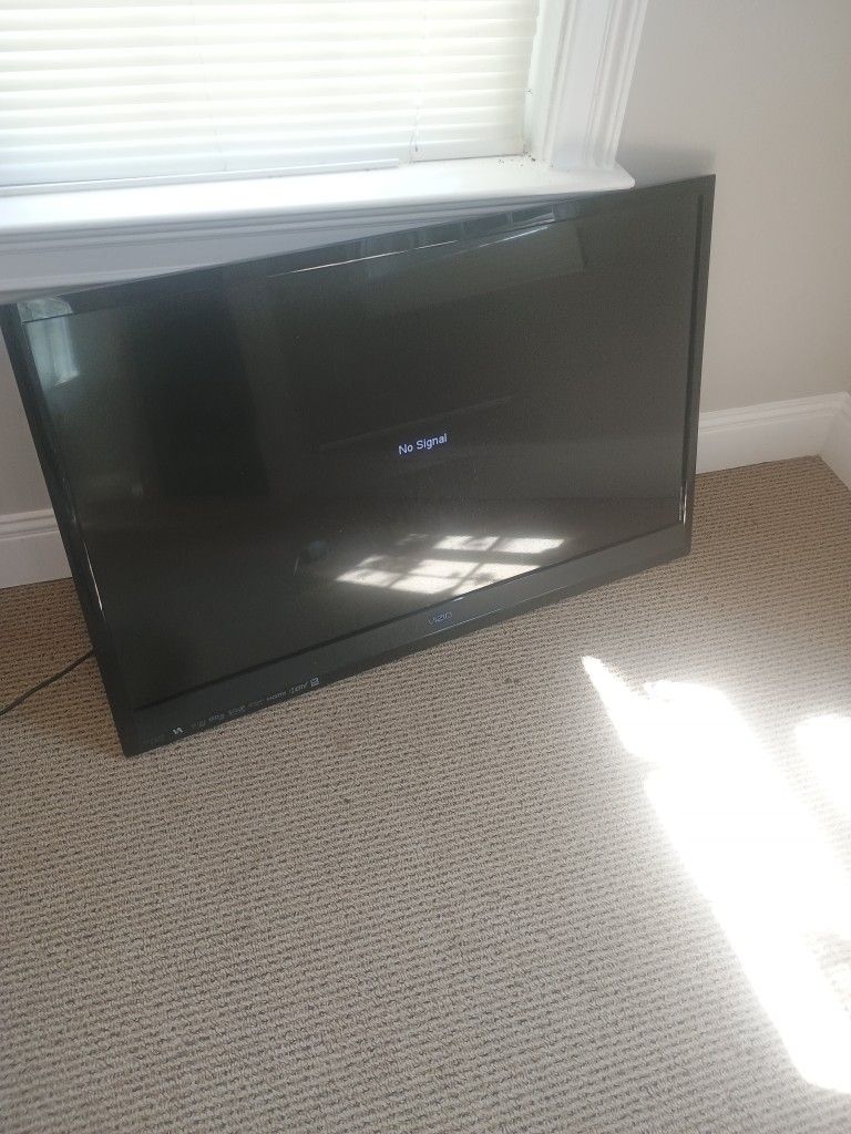 Newer Vizio "45"