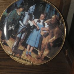 WIZARD OF OZ COLLECTOR PLATE-WE'RE OFF TO SEE THE WIZARD #2174G 1988