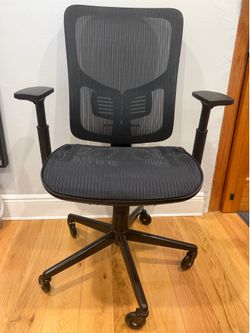ergonomic office chair with lumbar support
