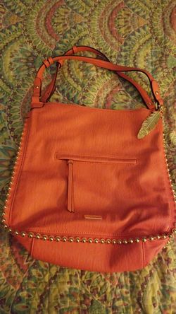 Jessica Simpson purse