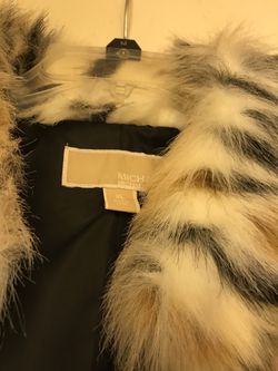 Michael Kors faux fur Vest. Size Xl