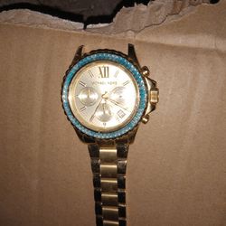Michael  KORS original ENGRAVED SIGNATURE Timepiece!!!