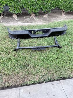 2019 - 2025 Gm black rear bumper/hitch