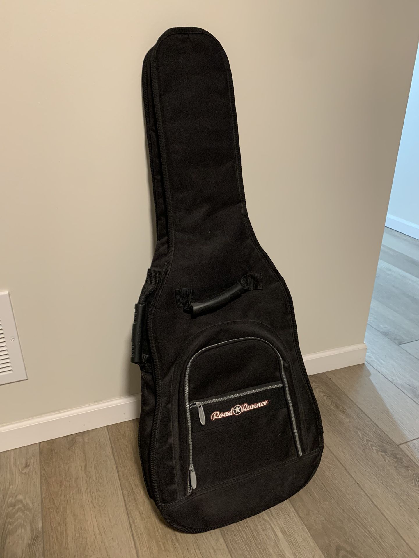 Road Runner Guitar Case