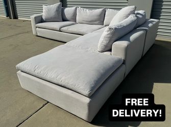 FREE DELIVERY || Living Spaces 3Pc Utopia Cloud Sectional