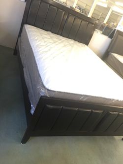 $480 cama queen nueva con colchones entrego a domicilio $480 new queen bed frame with new mattress I deliver