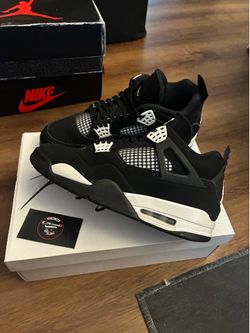 Jordan 4 White Thunder Sz 11
