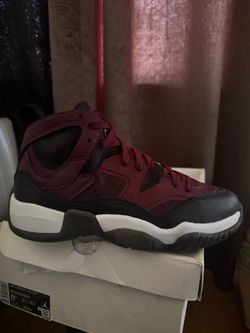 Jordan Two Trey Sneakers Size 8.5