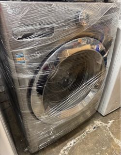 Lg Front Load Washer and Dryer Set Gas