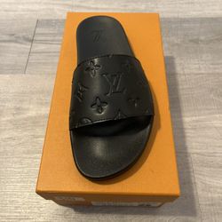 Louis Vuitton Slides 