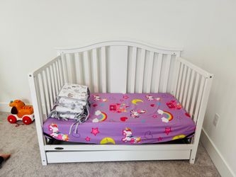 Graco Convertible Crib & Toddler Bed – Excellent Condition