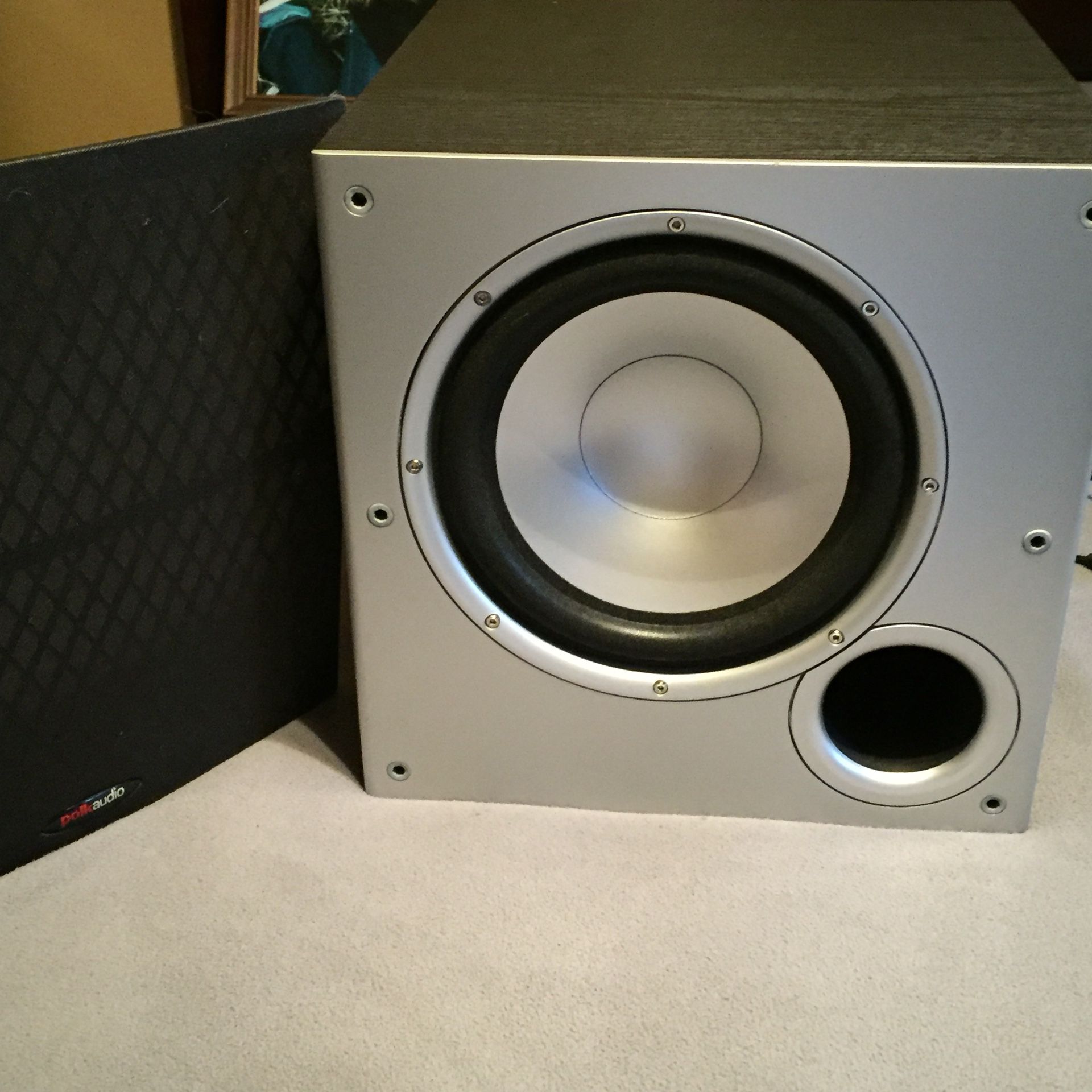 10 inch Polk audio powered subwoofer – works excellent