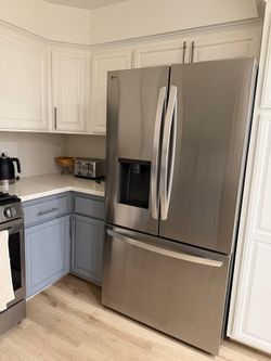 LG French Door Refrigerator - LRFXC2606S