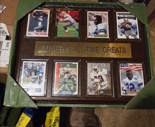 Dallas Cowboys cards in plaque ..
