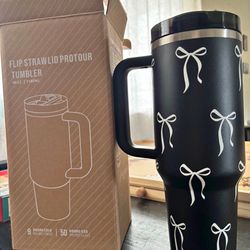 Black And White Bow Tumblr