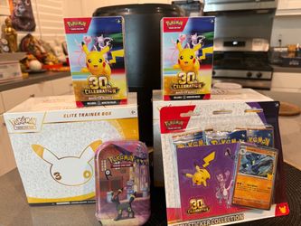 Pokémon 30th ETBs