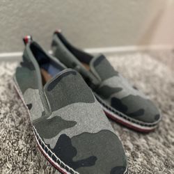 TOMMY HILFIGER- Camouflage flat/ lows