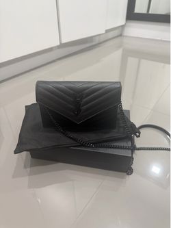 Saint Laurent Grain De Poudre Matelasse Chevron Monogram Envelope Chain Bag Black