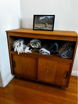 Vintage cabinet/dresser