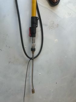 Pressure washing gun