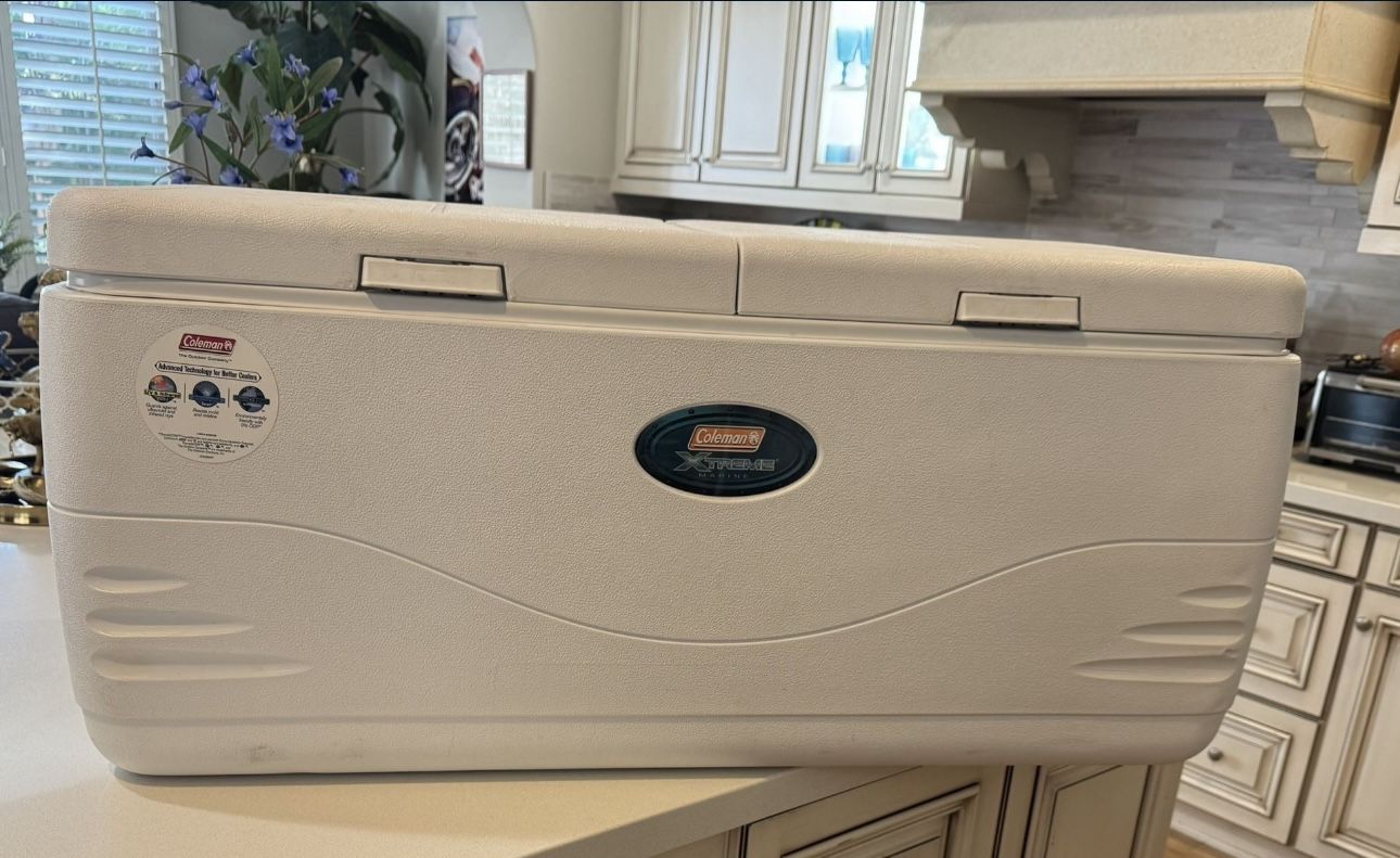 Coleman Extreme Marine Cooler Great for Boating & Fishing 40"L x 18"Wx 19"H