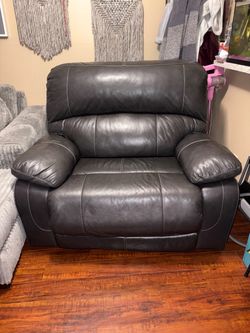 Gray Leather Recliner Armchair must go ASAP