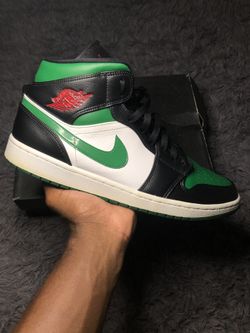 Jordan 1 Mid Pine Green 