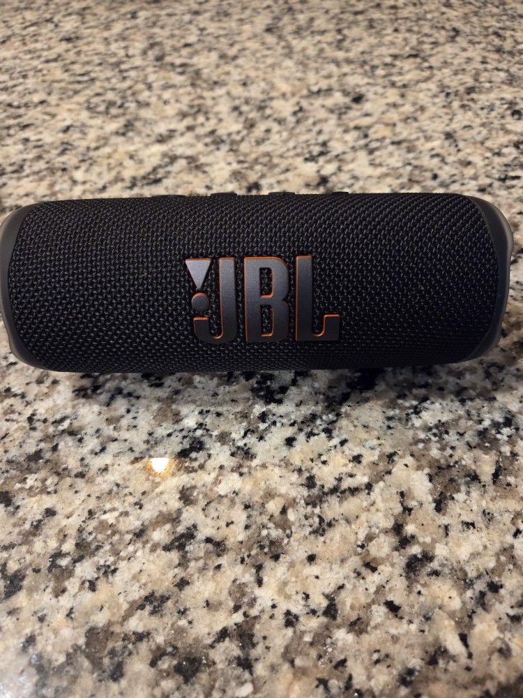 Jbl Flip 6 Speaker  New Without Box