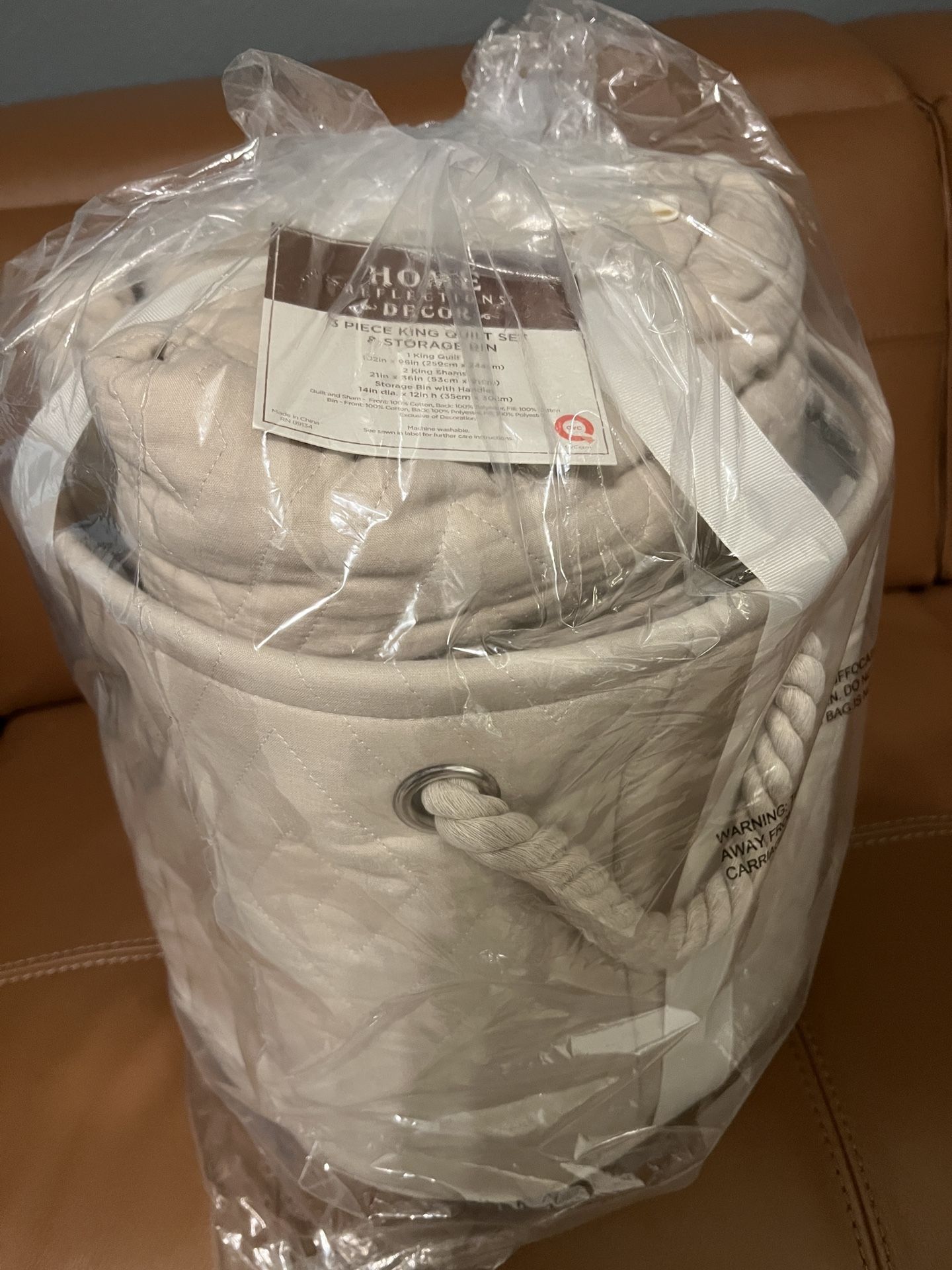 3 Piece King Quilt Set With Matching Storage Basket New