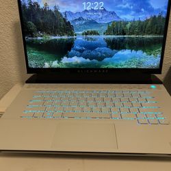 Alienware M15 R3